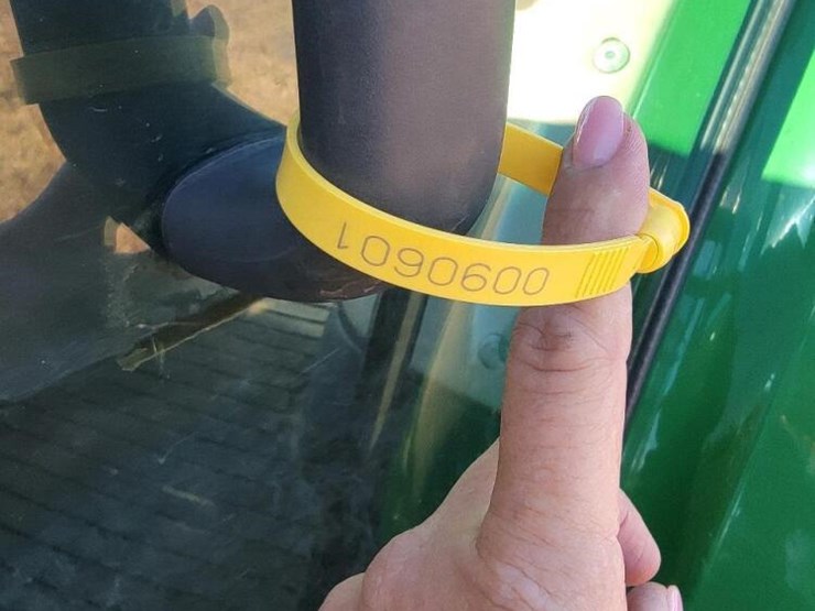 2015-john-deere-5075e-image-27