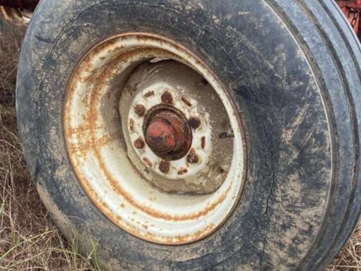 kory-gravity-wagon-w/-hyd.-auger-image-8