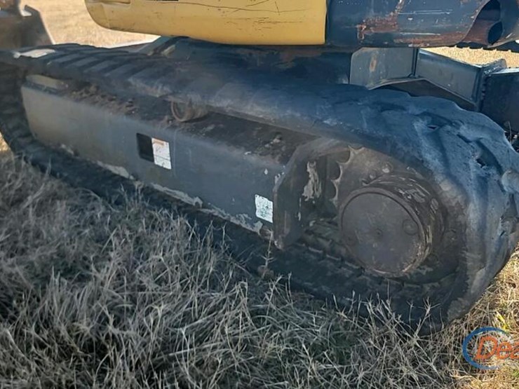 komatsu-pc27mr-3-image-20