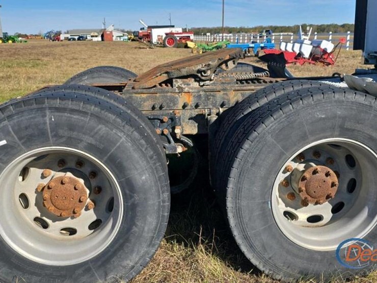 2006-peterbilt-387-image-6