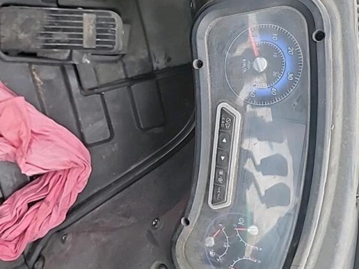 hyundai-70d-9-image-17