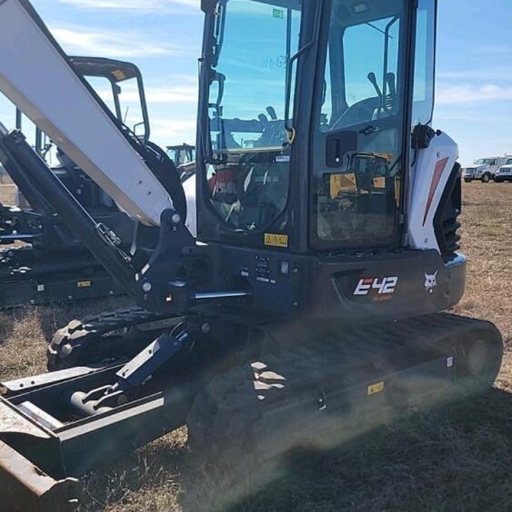 BOBCAT E42R2