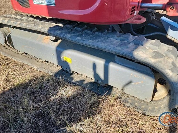 takeuchi-tb335r-image-14