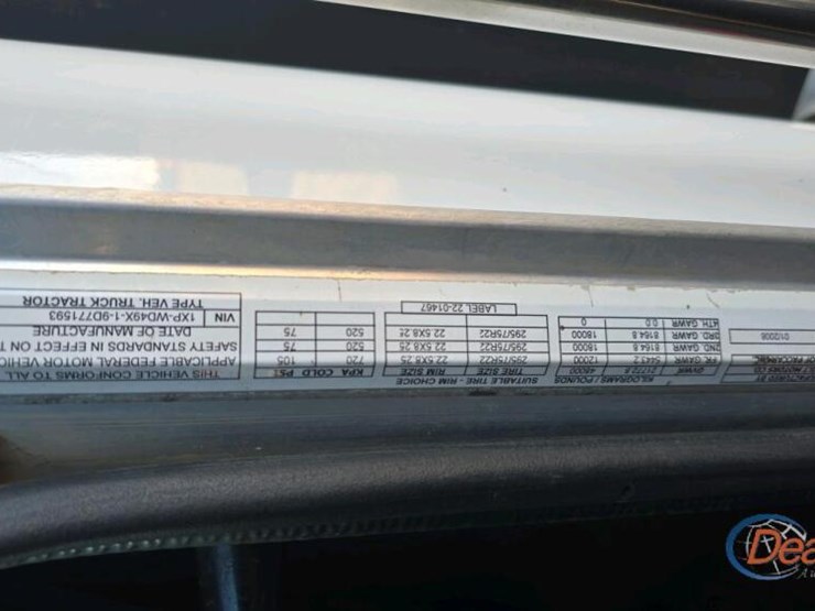 peterbilt-388-image-36