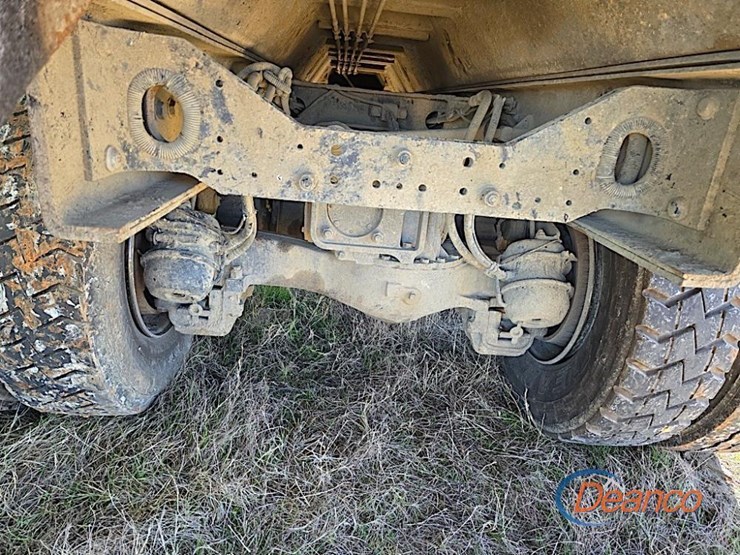 2015-mack-garbage-truck,-s/n-1m2au14c9fm002359-(no-title---bill-of-sale-only):-auto.,-runs,-won't-build-air,-124k-mi.-image-12