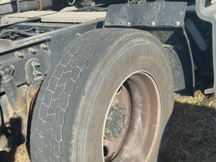 2015-international-prostar-image-18