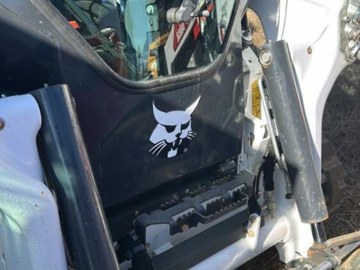 bobcat-t64-image-2