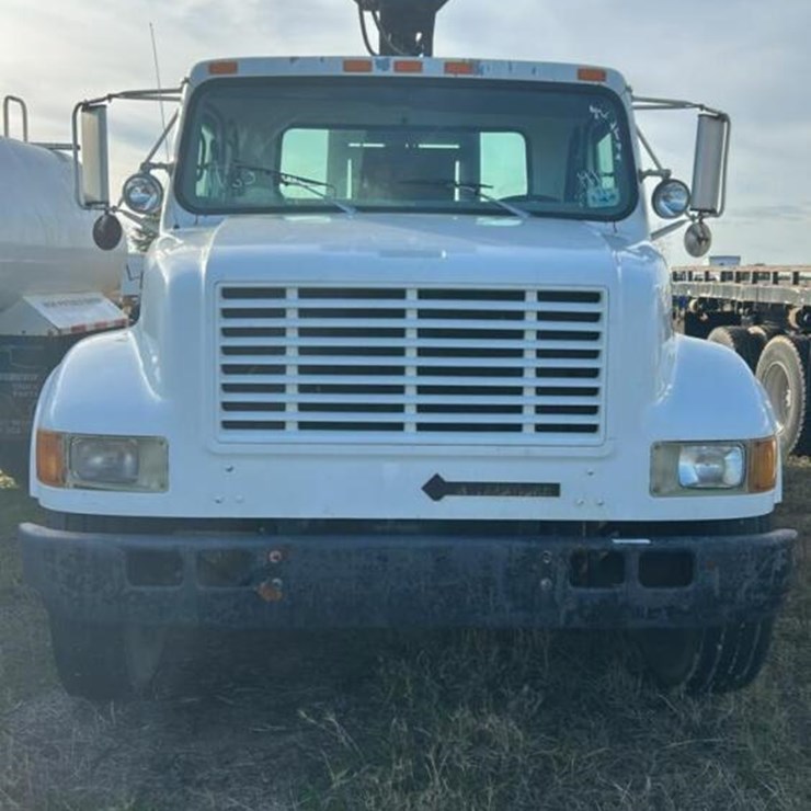 1998 INTERNATIONAL 4700