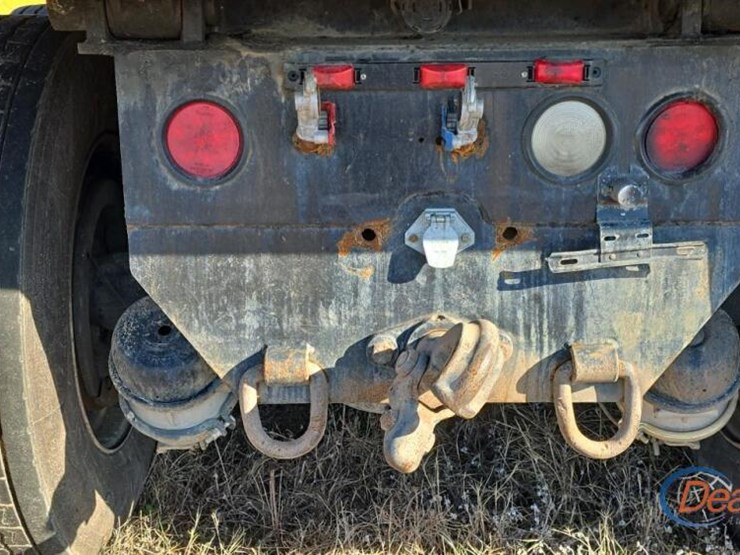 2016-caterpillar-ct660-image-15