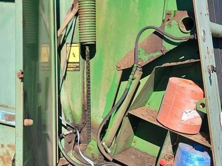 john-deere-530-image-15