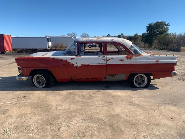 classic-car-#197-image-1