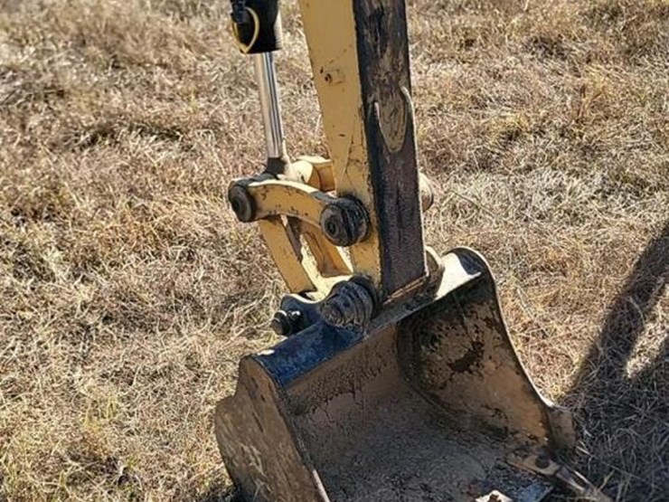 2020-caterpillar-302.7d-image-5