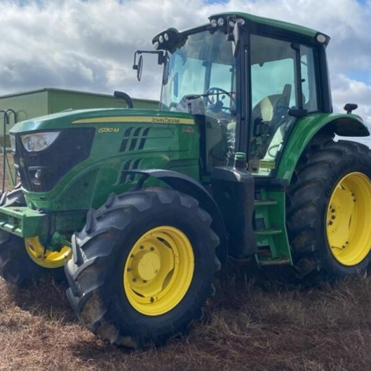JOHN DEERE 6130M