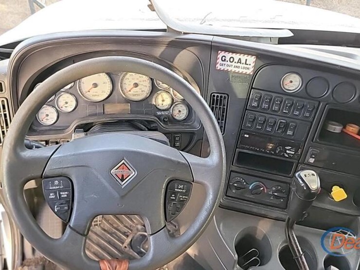 2015-international-prostar-image-19