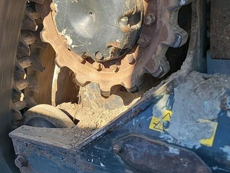 2022-bobcat-t62-image-8