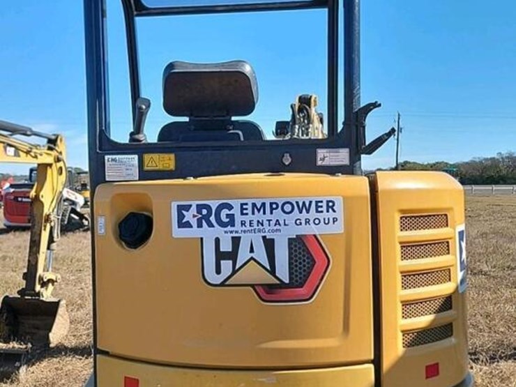 2021-caterpillar-302.7d-image-13