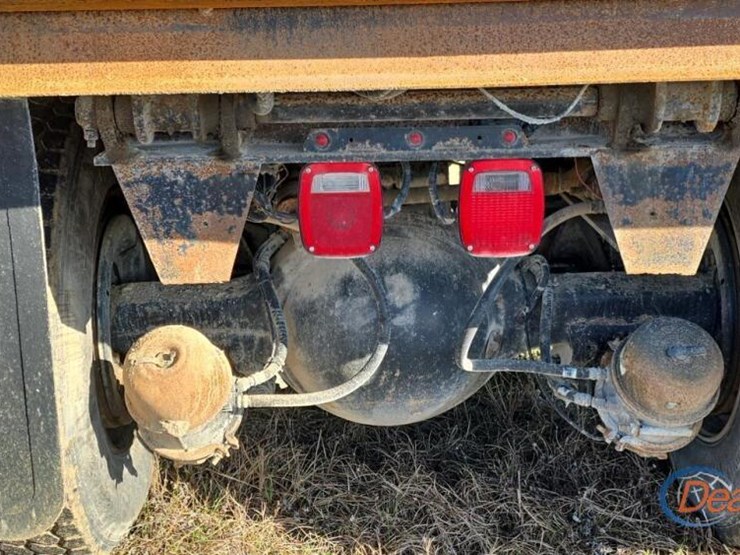 2019-international-hx615-image-18