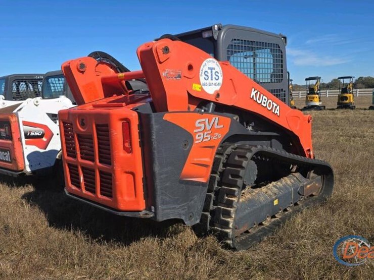 kubota-svl95-skid-steer,-s/n-41281:-c/a,-no-bkt.,-2361-hrs-image-3