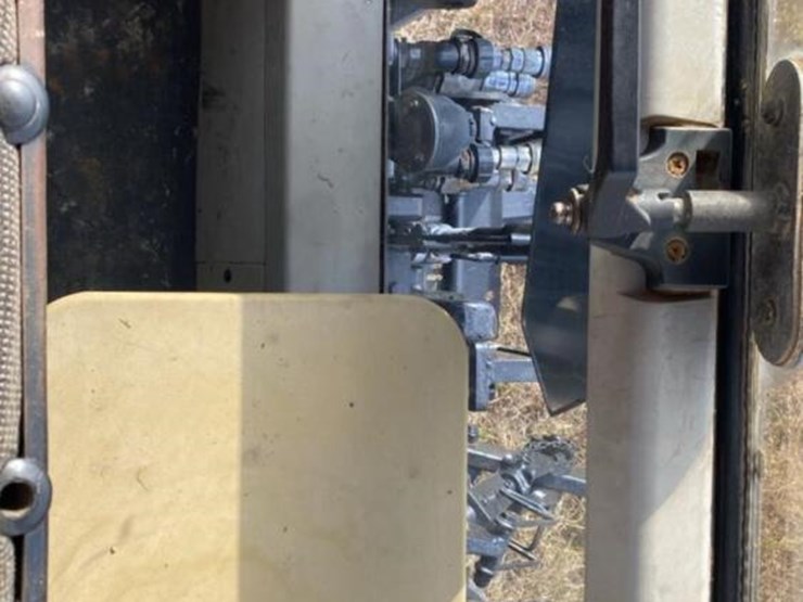 case-ih-maxxum-5150-image-13