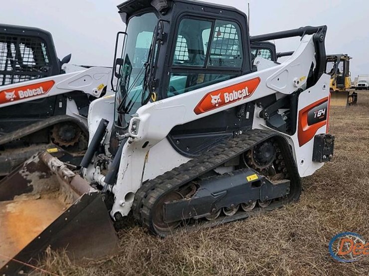 2023-bobcat-t64-image-4