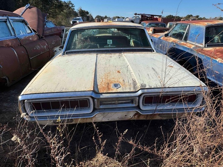 1965-ford-thunderbird-image-4