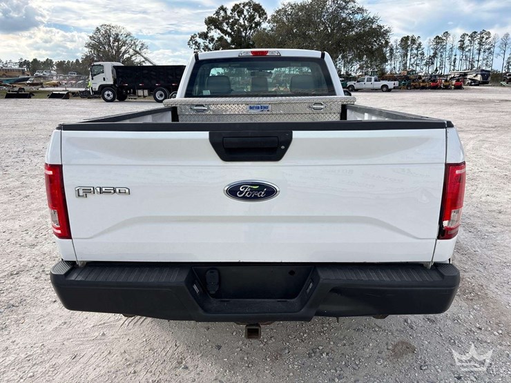 2017-ford-f150-image-25