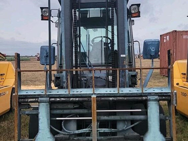 2020-hyundai-70d-9-image-2