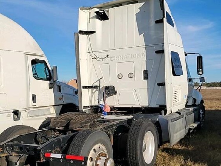 2016-international-prostar-image-2