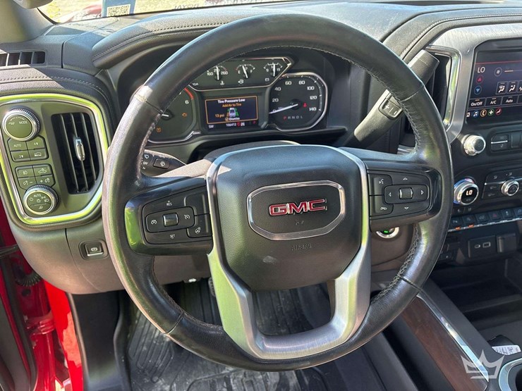 2020-gmc-sierra-1500-slt-image-17