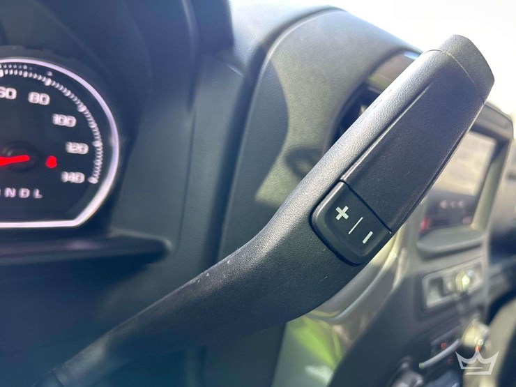 2021-chevrolet-silverado-2500-image-15