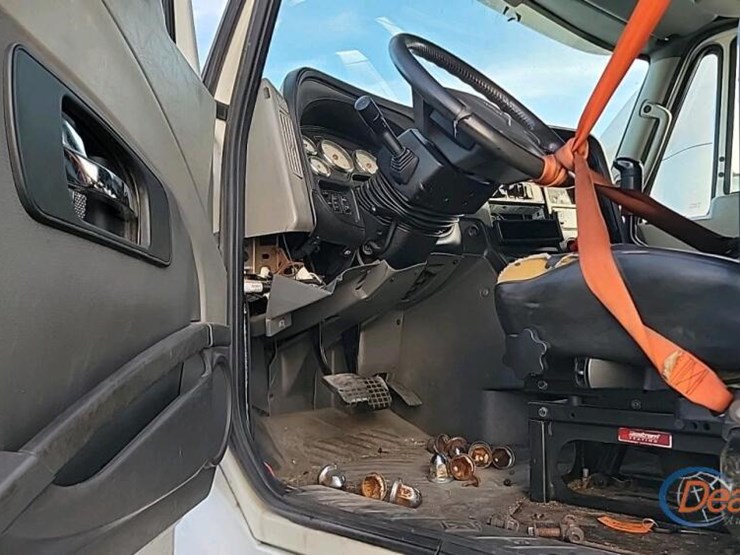 2016-international-prostar-image-19