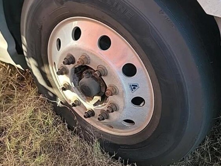 2016-international-prostar-image-5