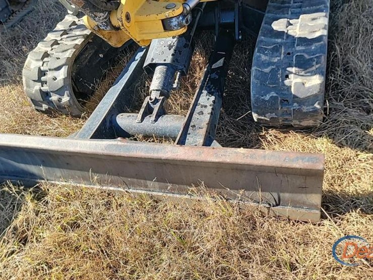 2020-caterpillar-302.7d-image-6