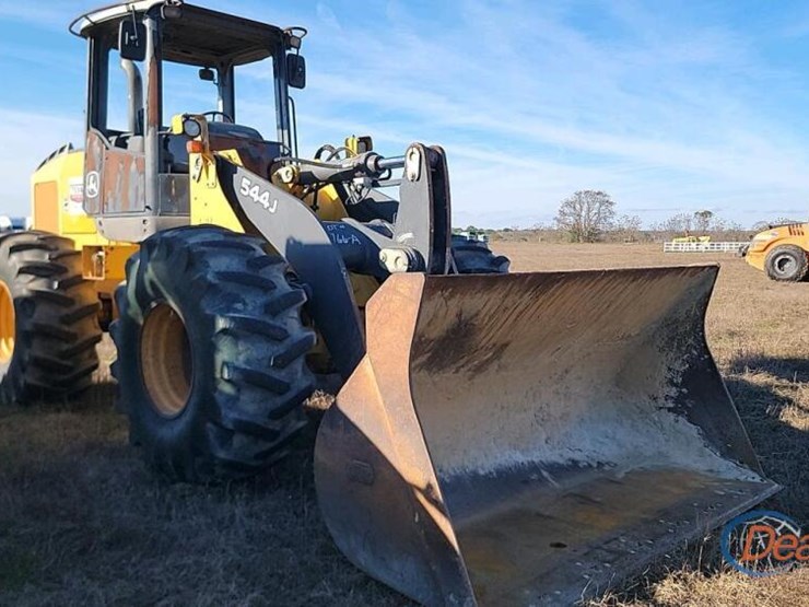 2005-deere-544j-image-1