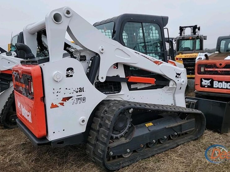2022-bobcat-t770-image-2