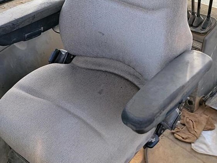 2010-case-590sm-image-24