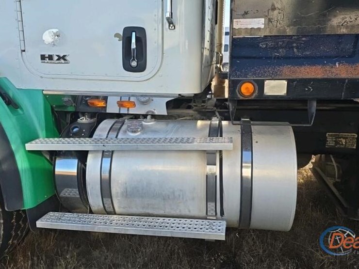 2019-international-hx615-image-23