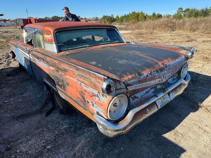 1950-ford-galaxie-image-2