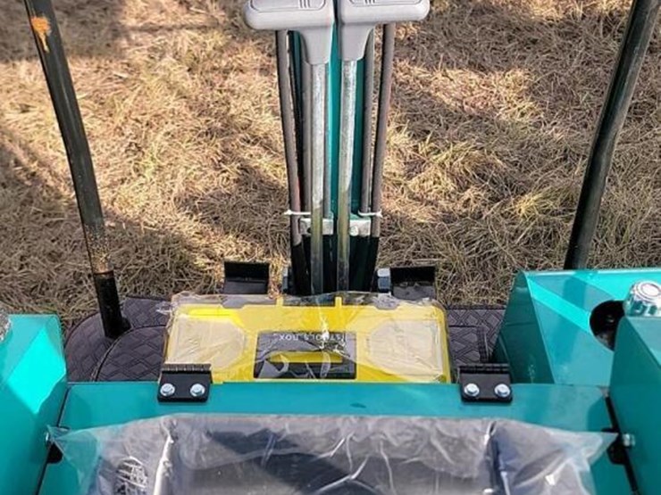 unused-2025-cfg-h15r-mini-excavator,-s/n-20250906w0002:-420cc-gas-eng.,-15"-bkt.,-4x6-tracks,-38.5"-base-image-10