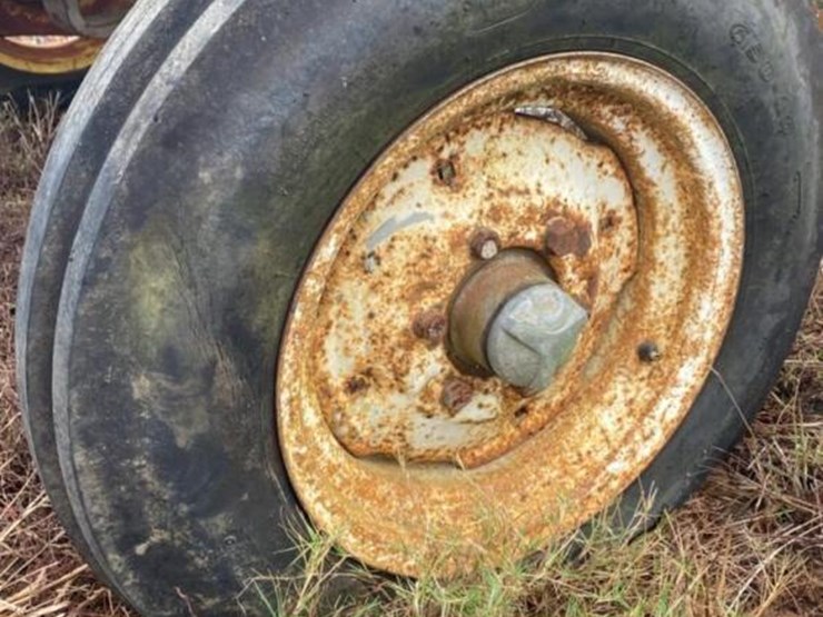 massey-ferguson-275-image-2