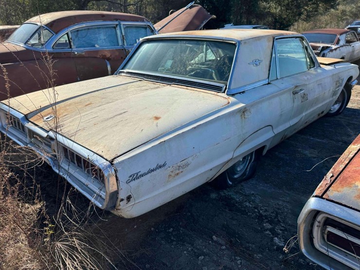 1965-ford-thunderbird-image-6