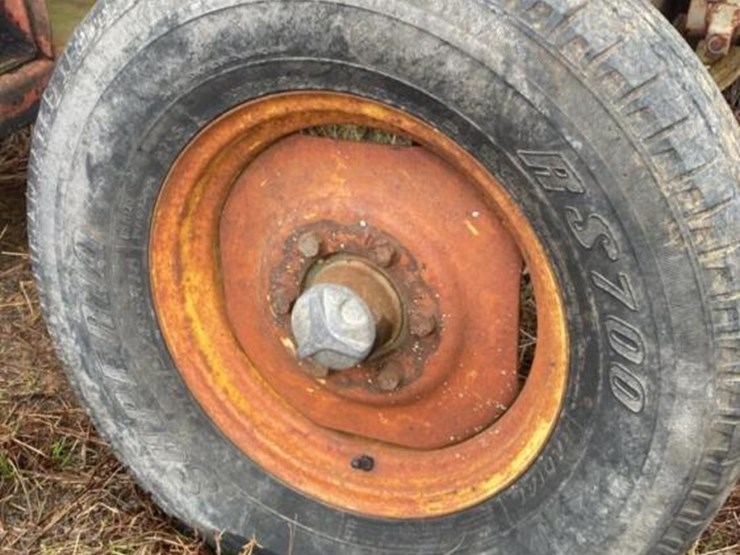 massey-ferguson-275-image-6