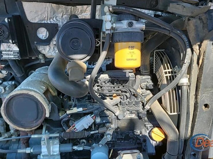 2020-caterpillar-302.7d-image-12