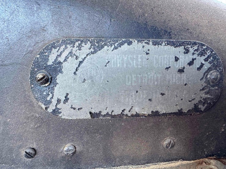 1948-chrysler-lindsor-image-14