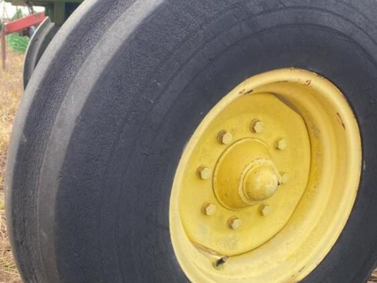 john-deere-6400-image-11