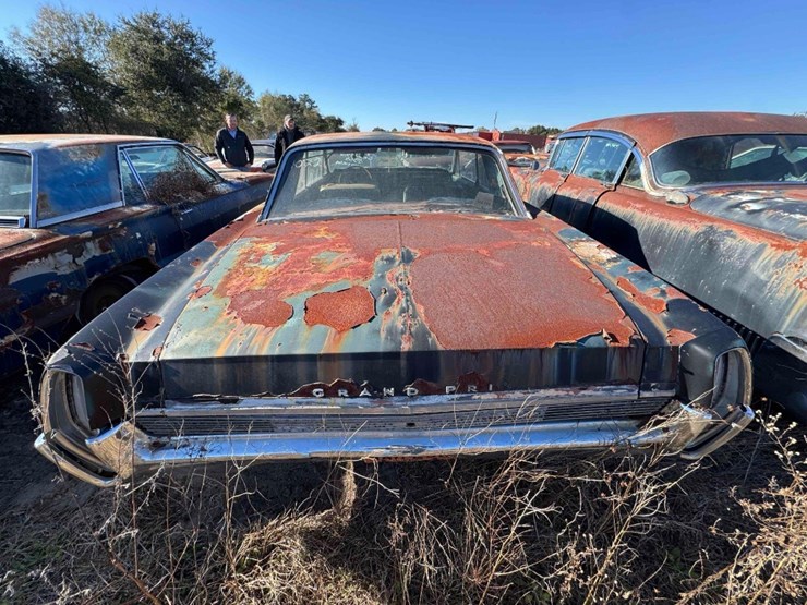 1964-pontiac-grand-prix-image-4