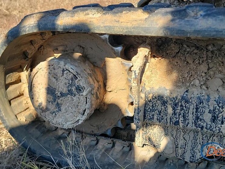 2021-caterpillar-302.7d-image-10