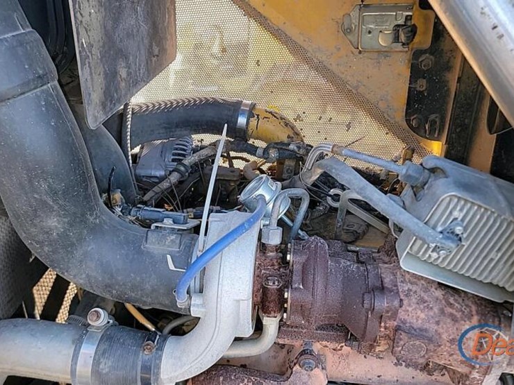 2013-deere-650k-xlt-image-22