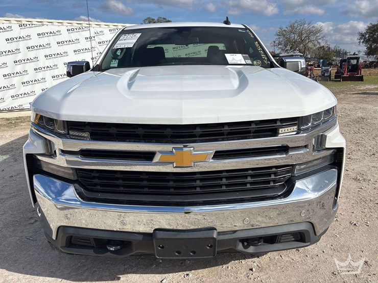 2019-chevrolet-silverado-1500-lt-4x4-crew-cab-pickup-truck-image-36