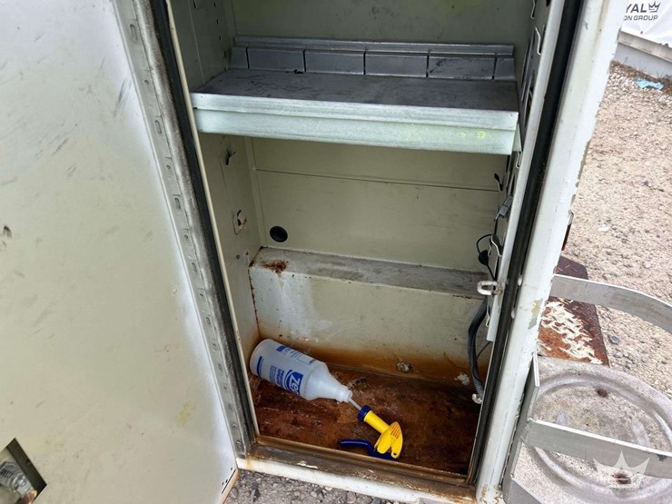 2006-chevrolet-silverado-2500-image-24